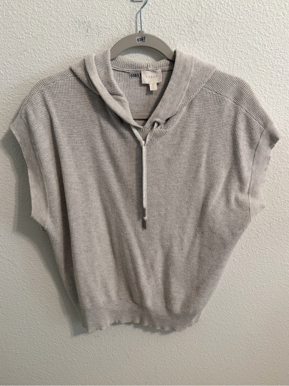 Cyrus Light Gray Hooded Short-Sleeve Knit Top